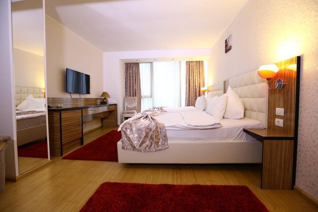 Hotel Articus Craiova Dış mekan fotoğraf