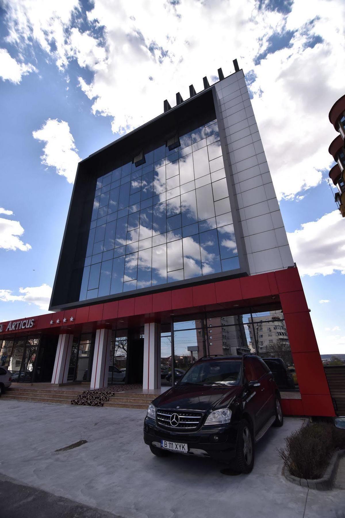 Hotel Articus Craiova Dış mekan fotoğraf